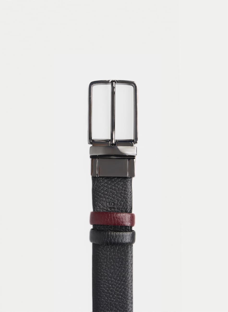 CRACKED BELT