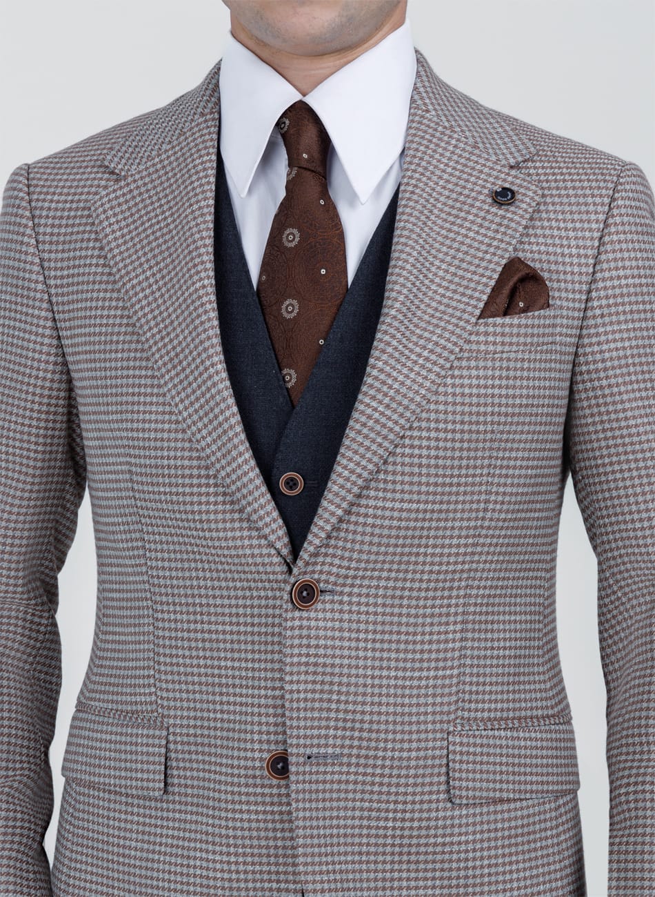 Image of HOUNDSTOOTH NOTCH LAPEL SUIT