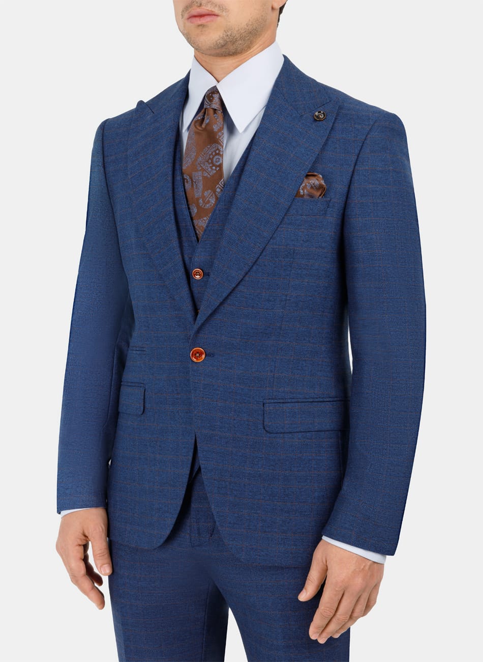 Image of CHIX PEAK LAPEL SUIT