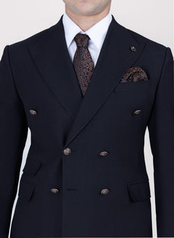 Image of double breasted Peak Lapel suit