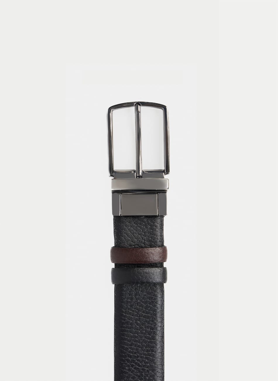 CRACKED BELT