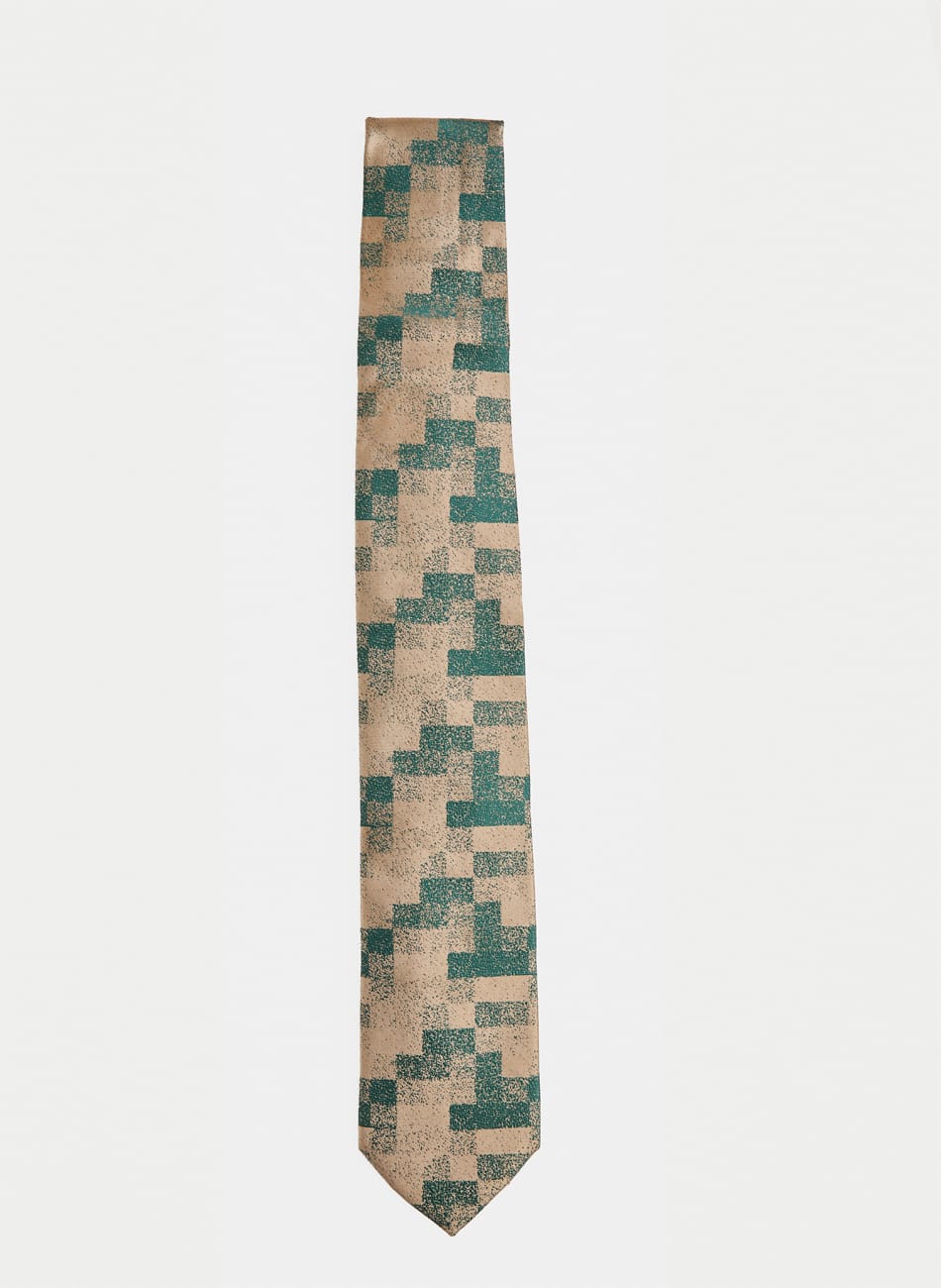 CHIX TIE