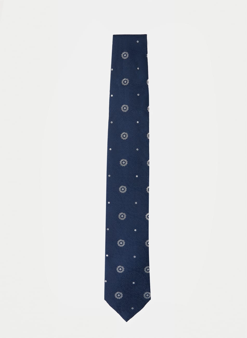 CIRCLES TIE