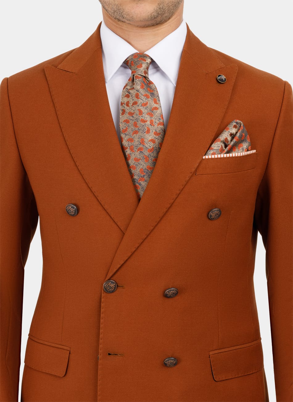 DOUBLE BREASTED PEAK LAPEL SUIT