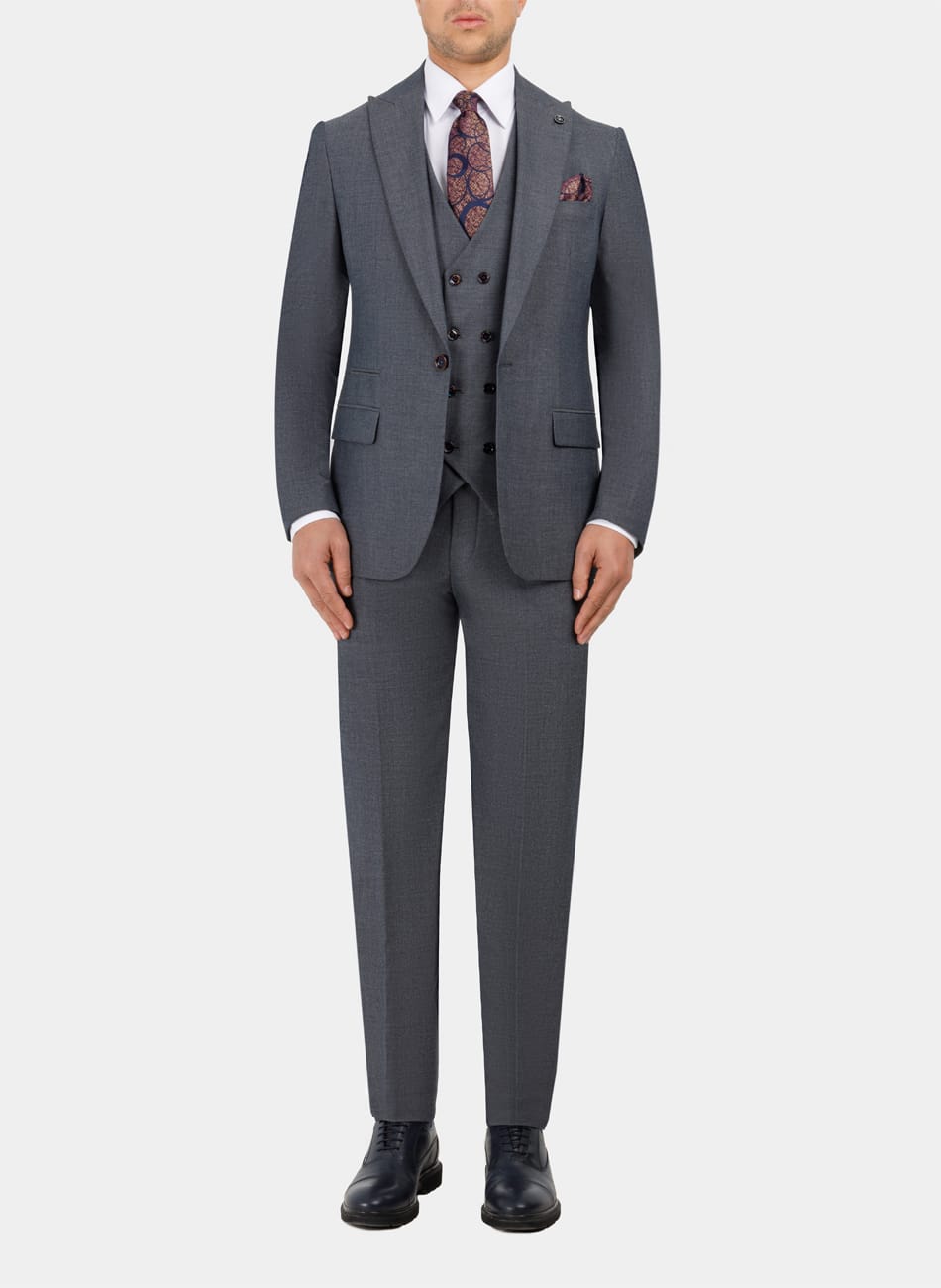 CLASSIC PEAK LAPEL SUIT