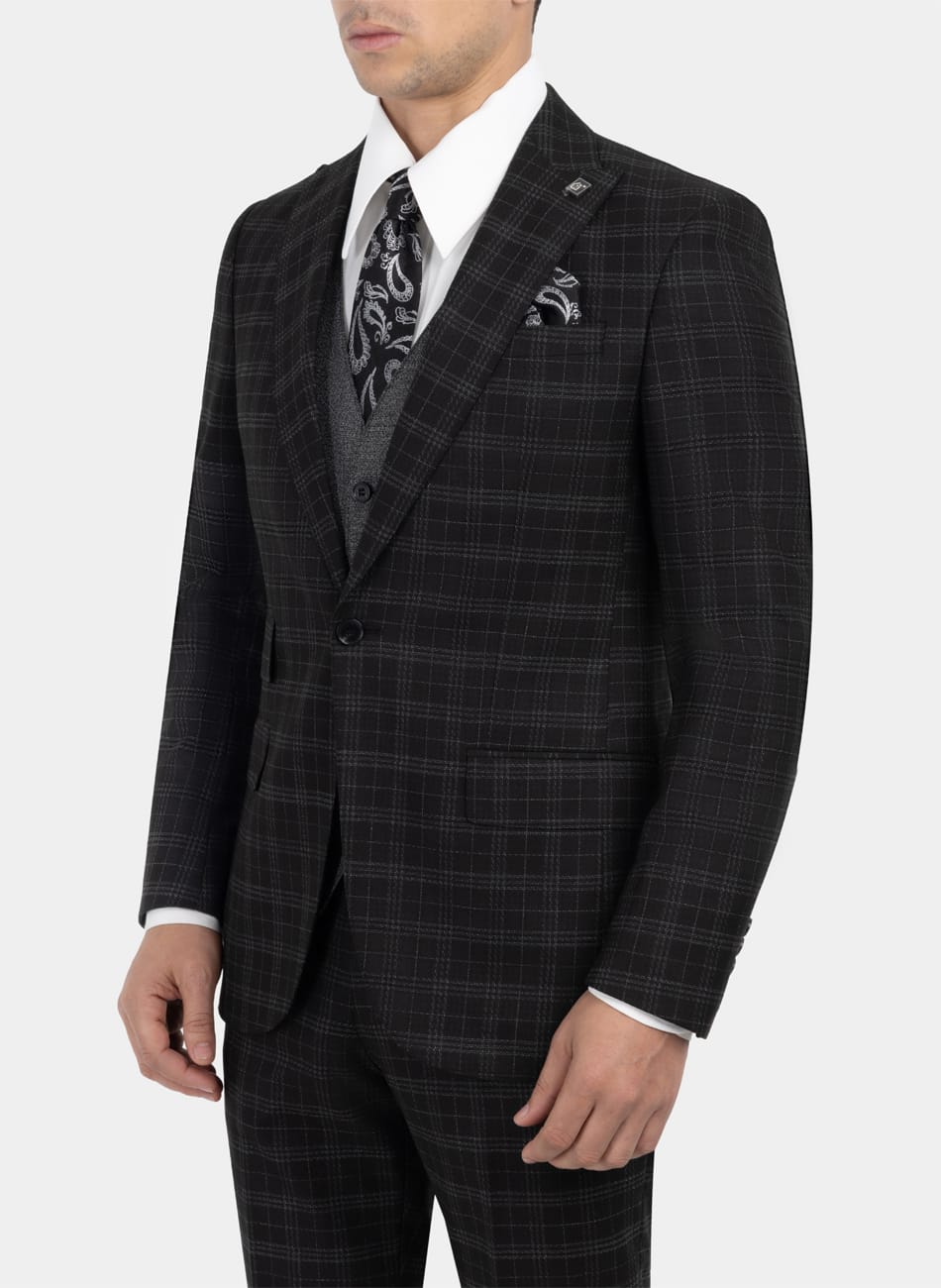Image of CHIX PEAK LAPEL SUIT
