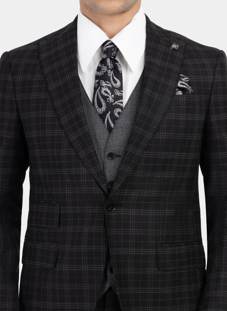Image of CHIX PEAK LAPEL SUIT