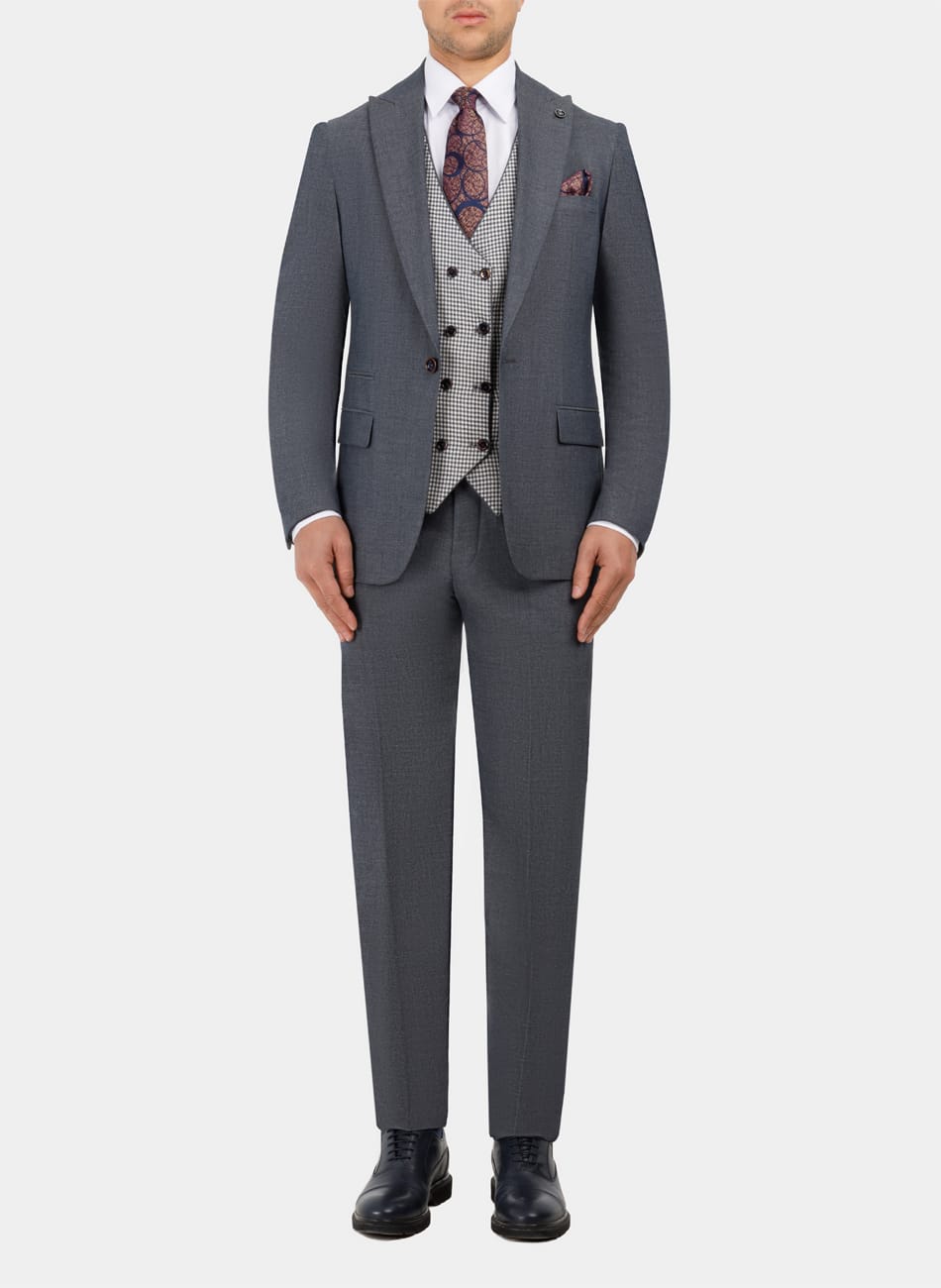 CLASSIC PEAK LAPEL SUIT
