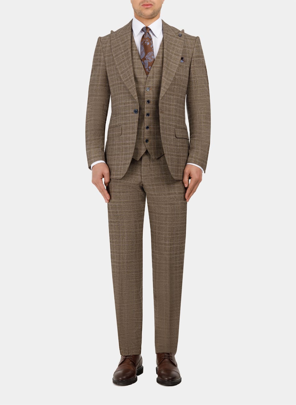 Image of CHIX PEAK LAPEL SUIT