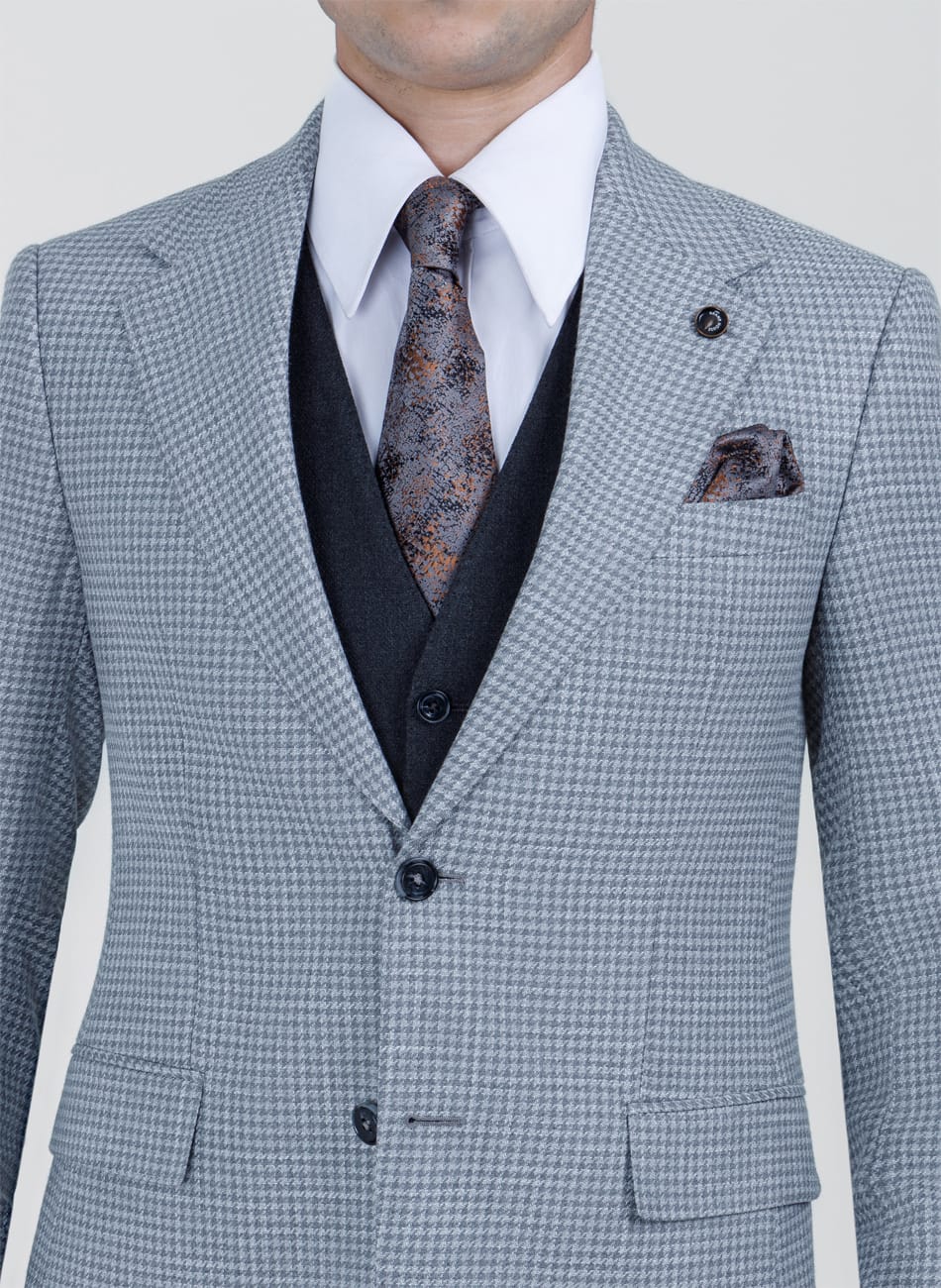 Image of HOUNDSTOOTH NOTCH LAPEL SUIT