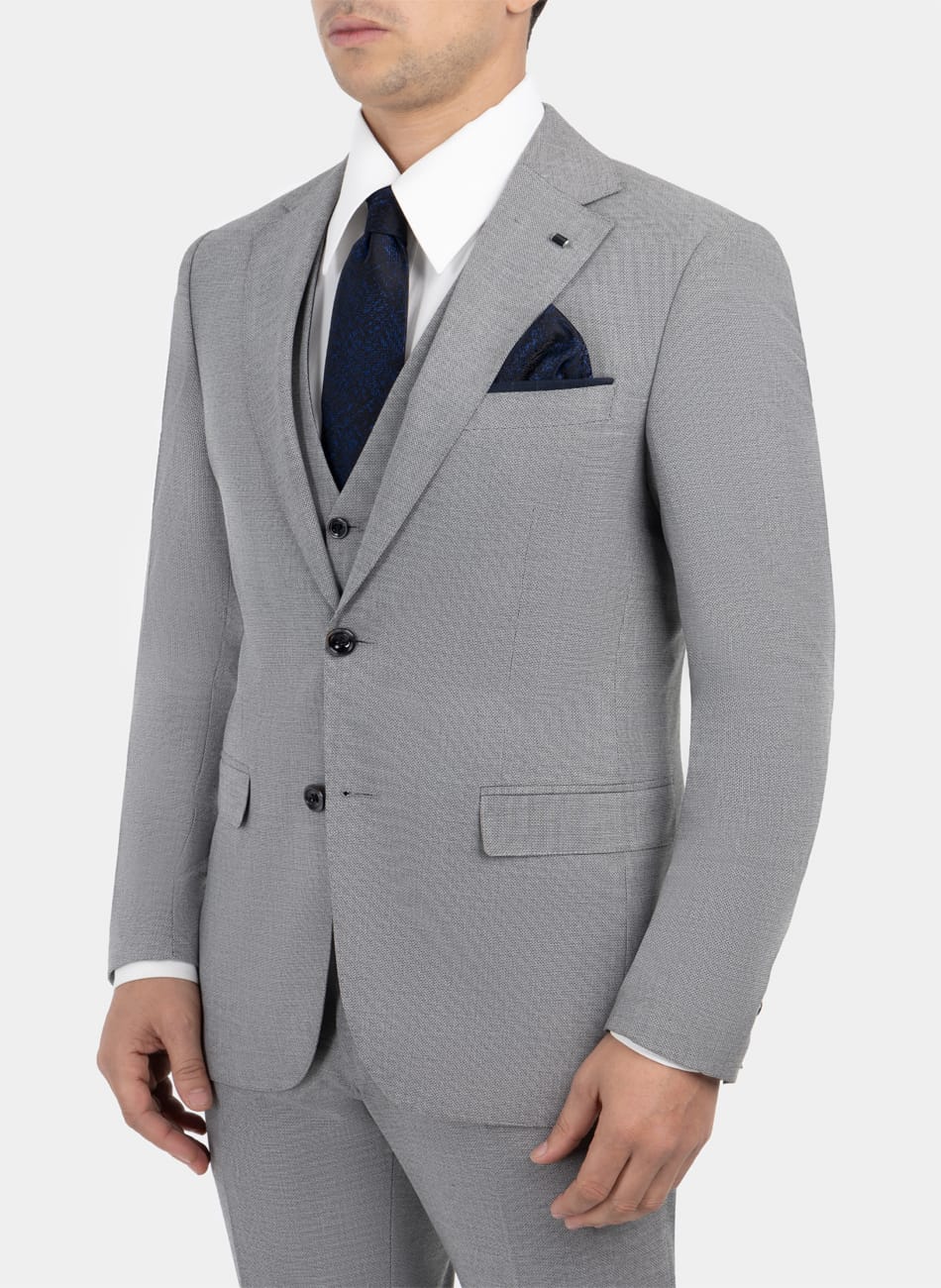SMALL CHIX NOTCH LAPEL SUIT