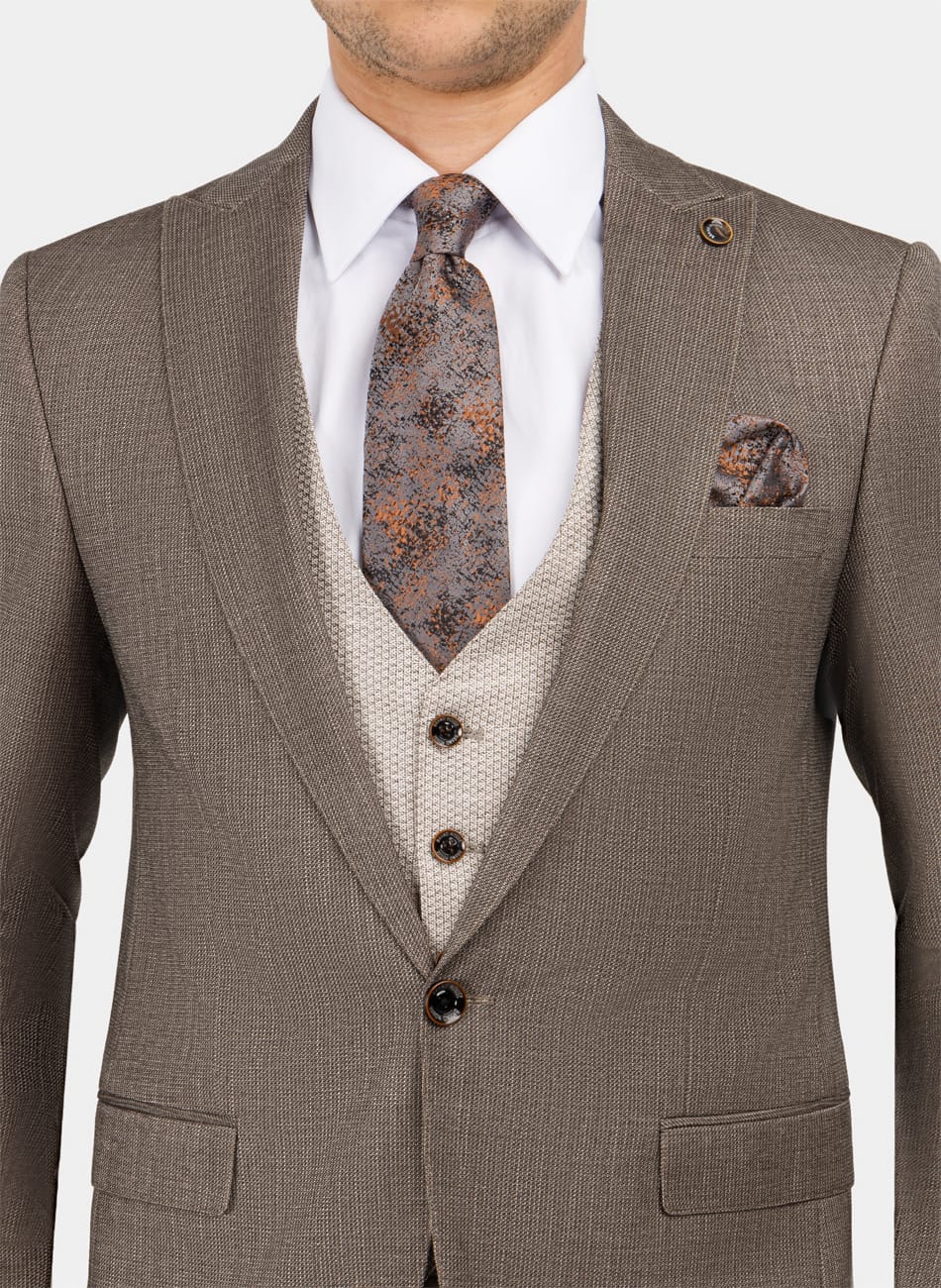 STRIPED PEAK LAPEL SUIT
