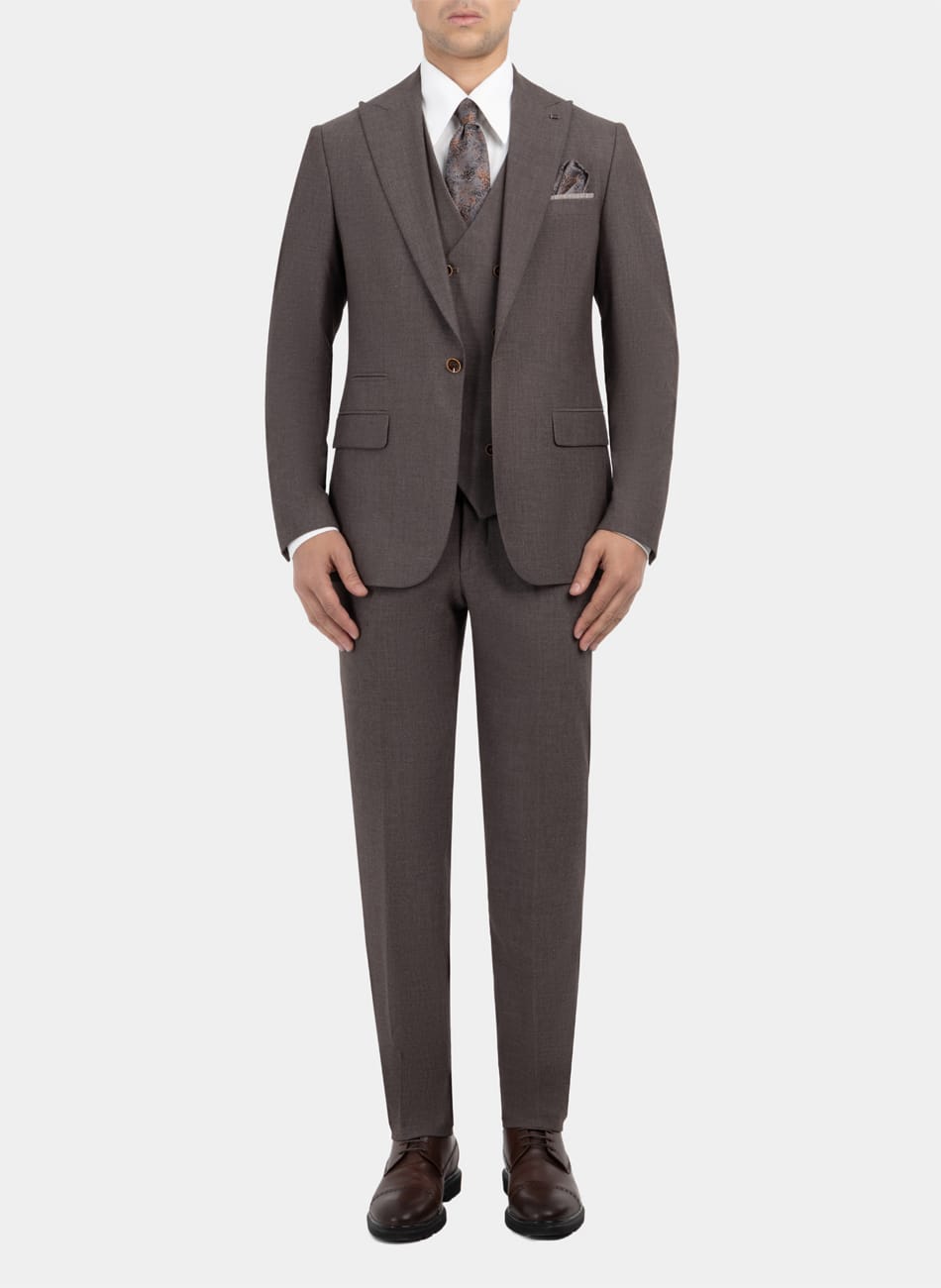 CLASSIC  PEAK LAPEL SUIT