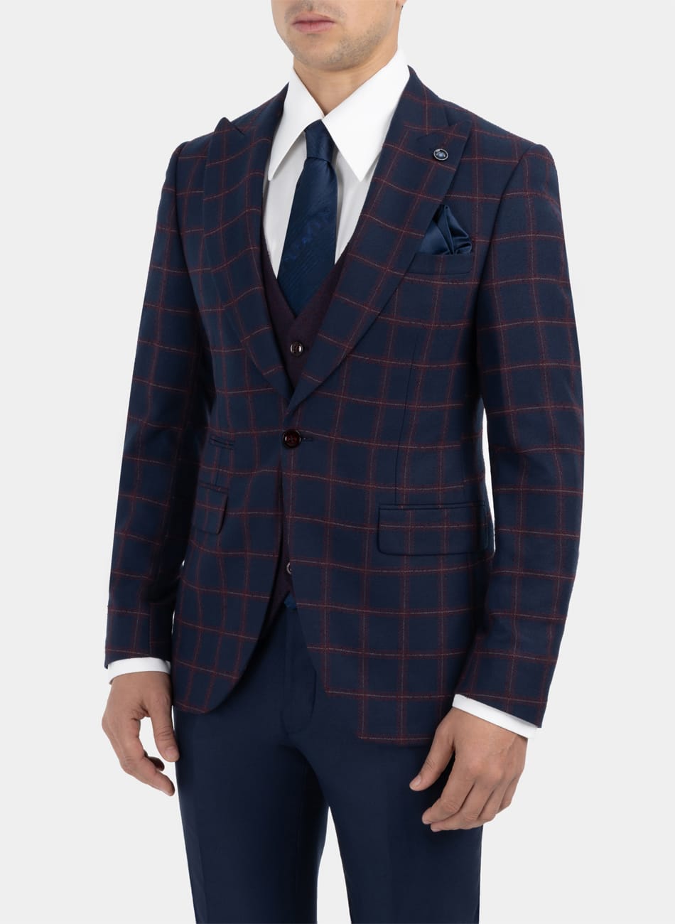 Image of CHIX PEAK LAPEL SUIT