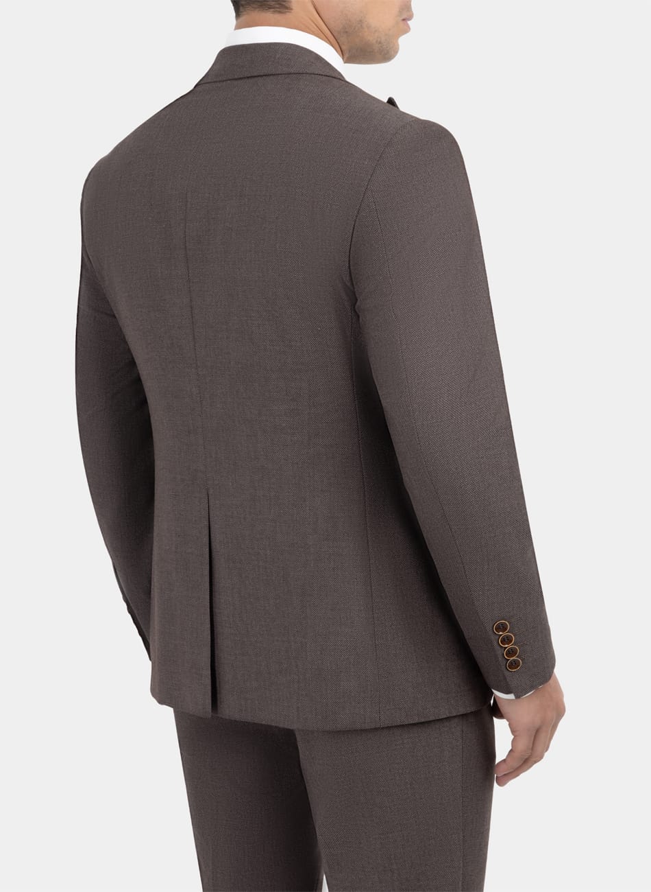 CLASSIC  PEAK LAPEL SUIT