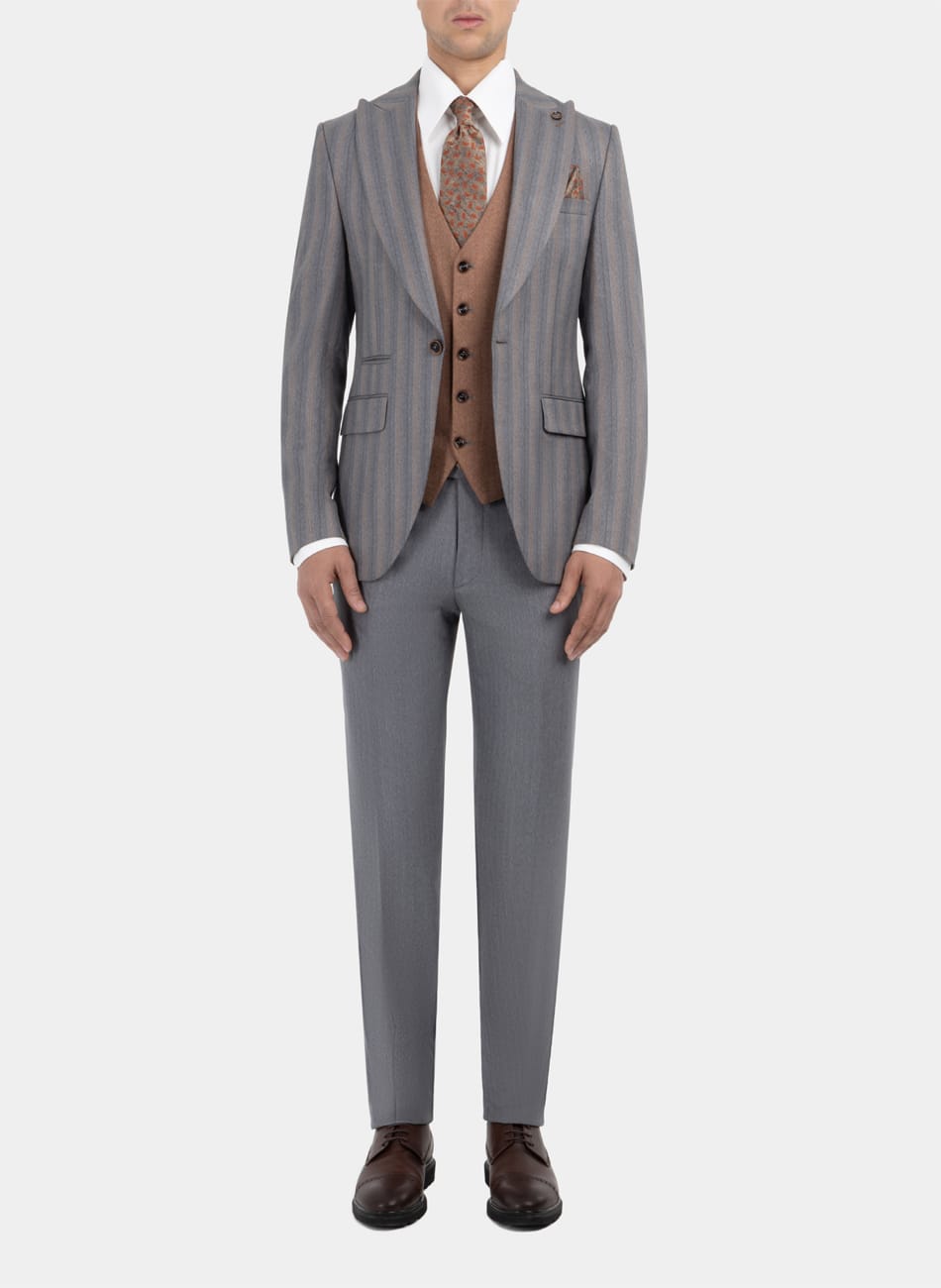 STRIPED PEAK LAPEL SUIT
