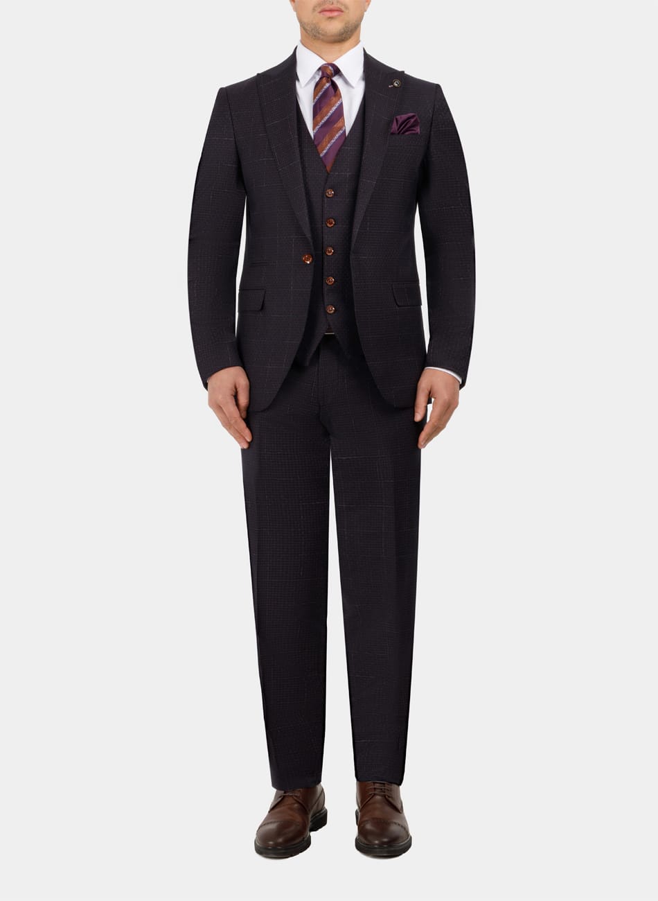 Image of CHIX PEAK LAPEL SUIT