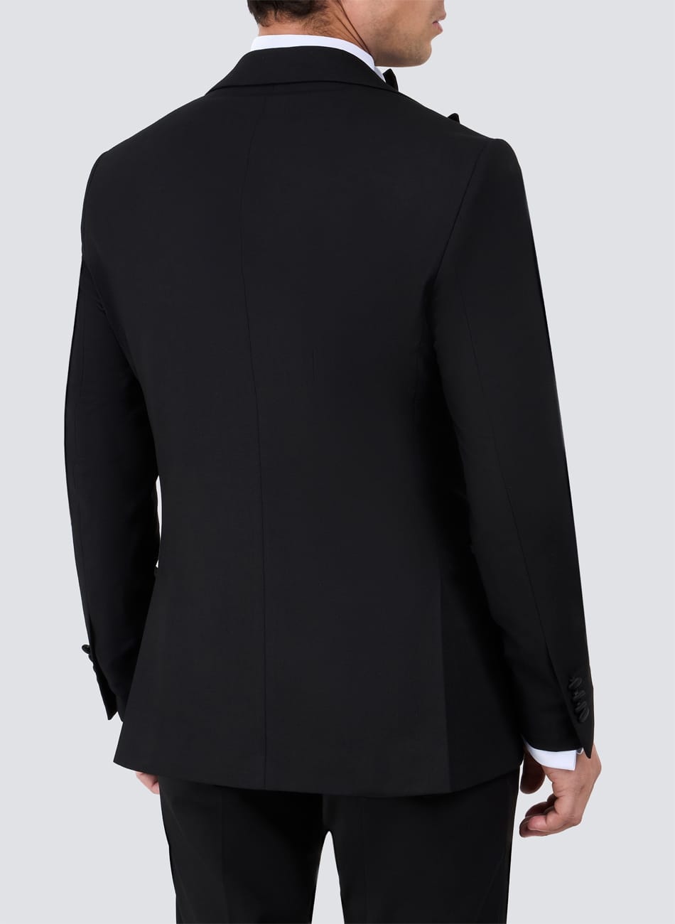 CLASSIC PEAK LAPEL SUIT