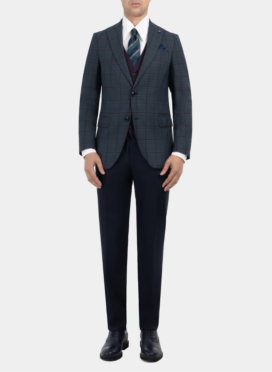 CHIX PEAK LAPEL SUIT