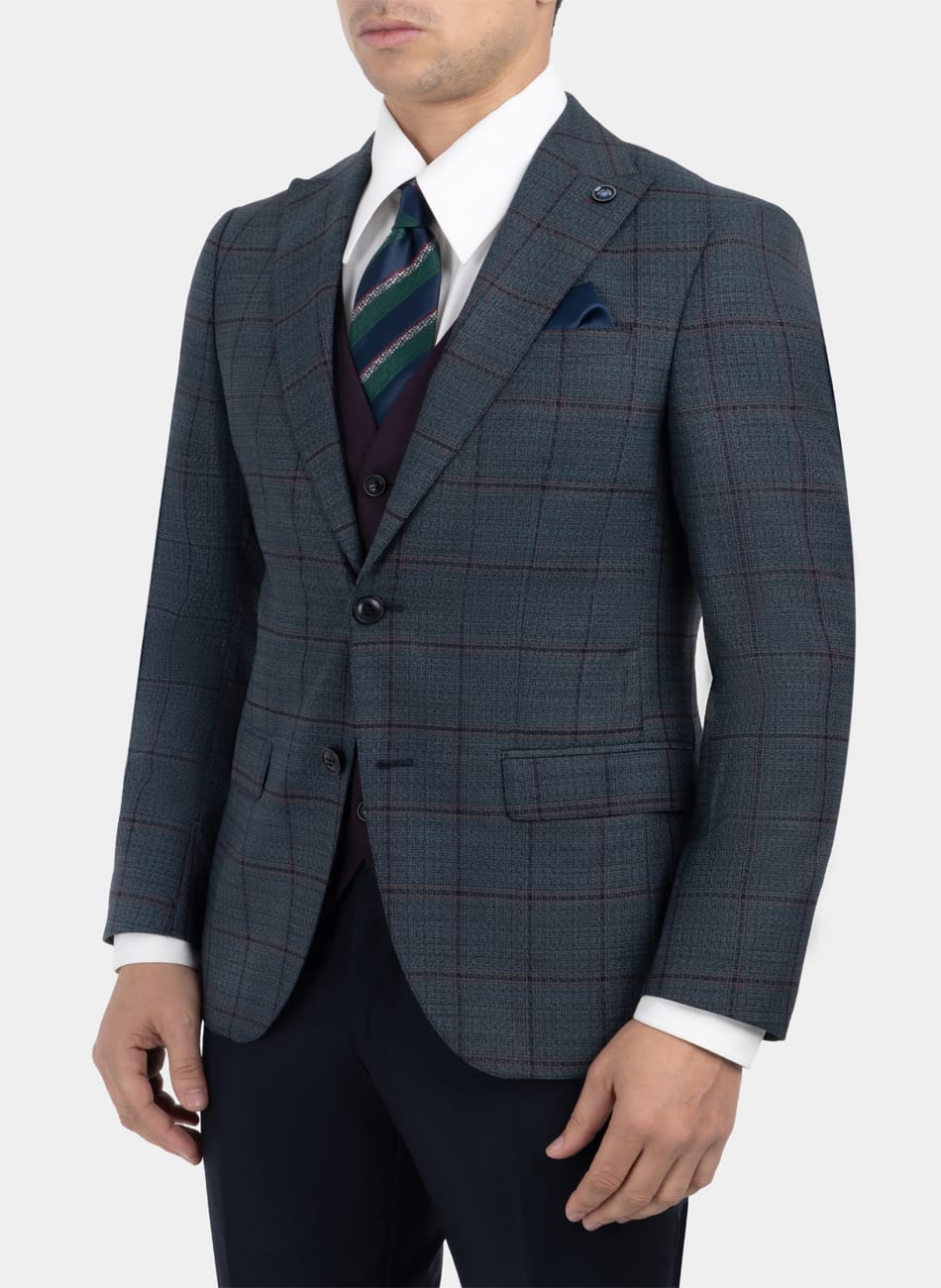Image of CHIX PEAK LAPEL SUIT