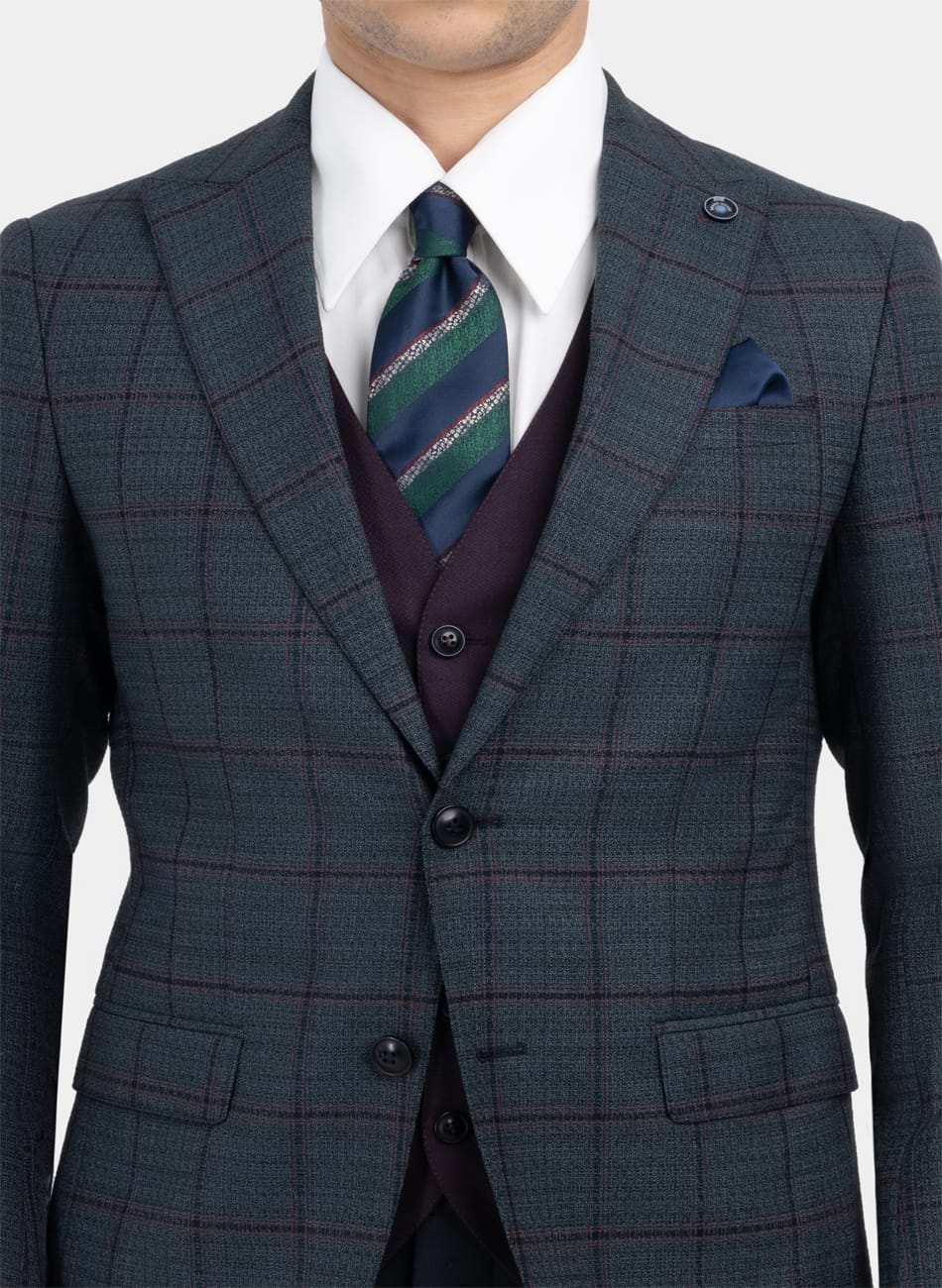 Image of CHIX PEAK LAPEL SUIT