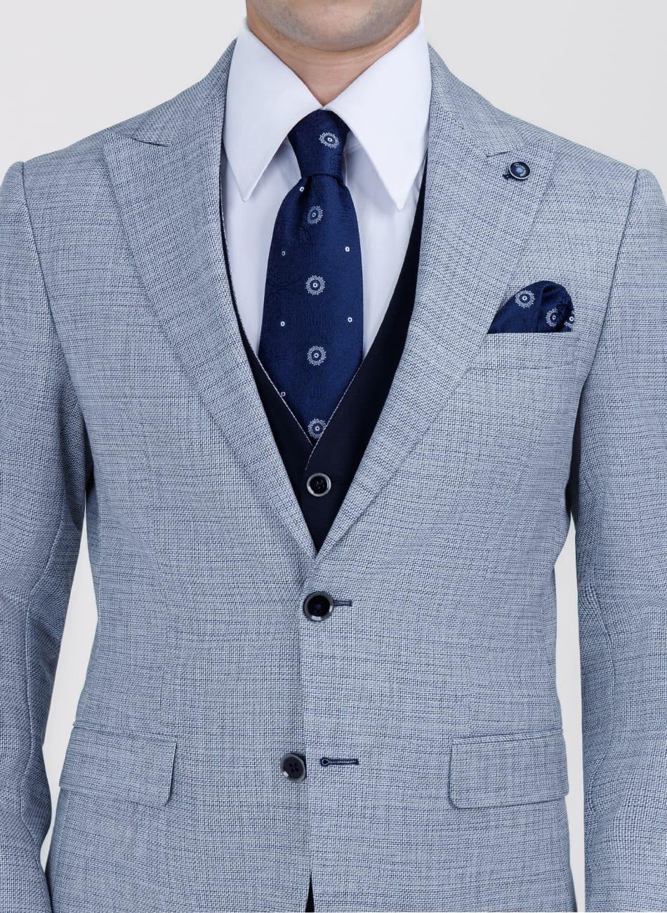 TROPLCAL PEAK LAPEL SUIT