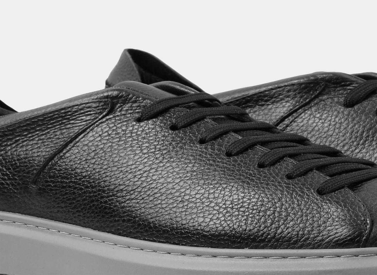 Image of CROSSCOURT Plain Sneakers