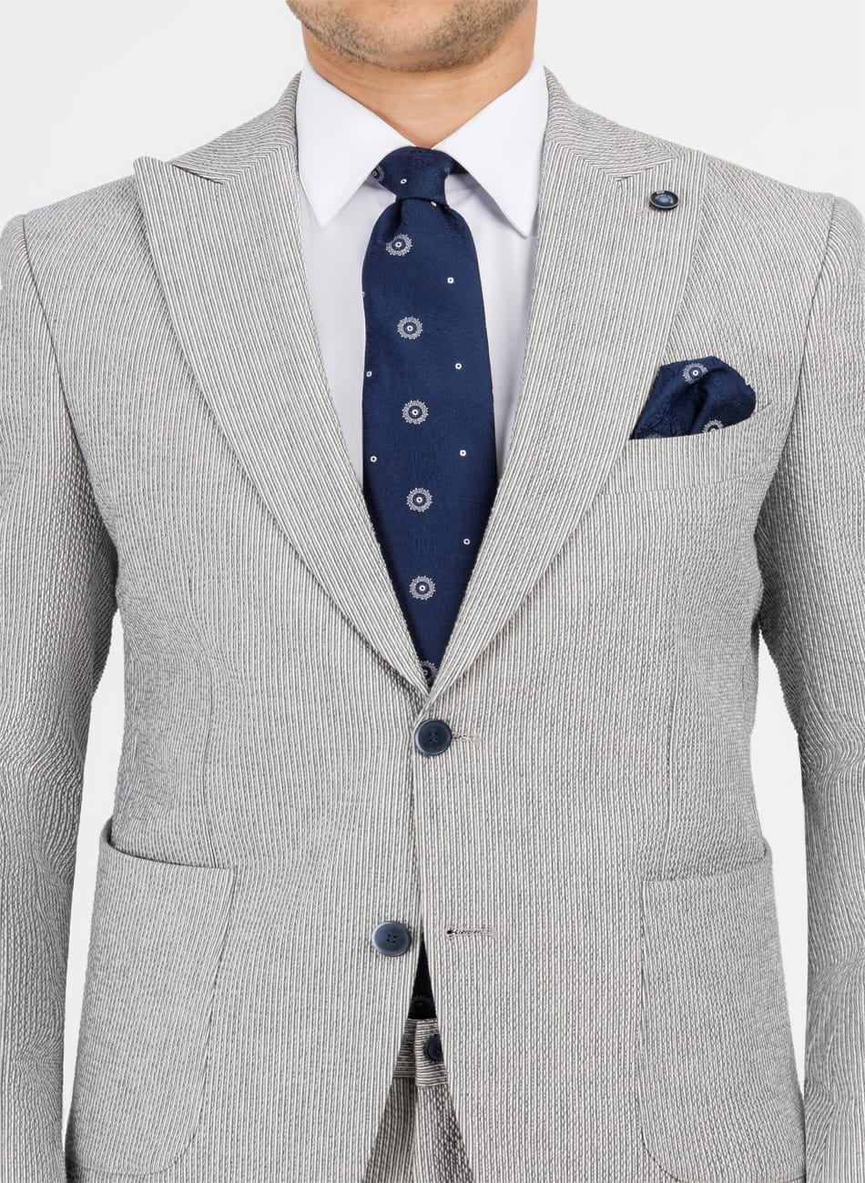 STRIPED PEAK LAPEL SUIT