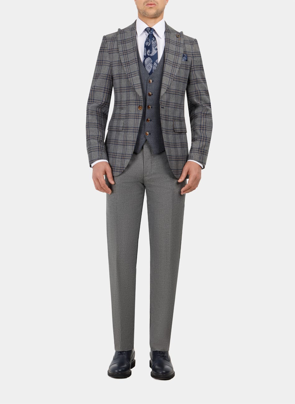 Image of CHIX PEAK LAPEL SUIT