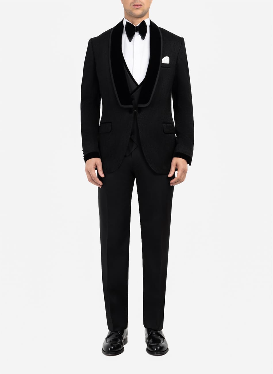 KNOTTED PATTERN SHALL LABEL SUIT