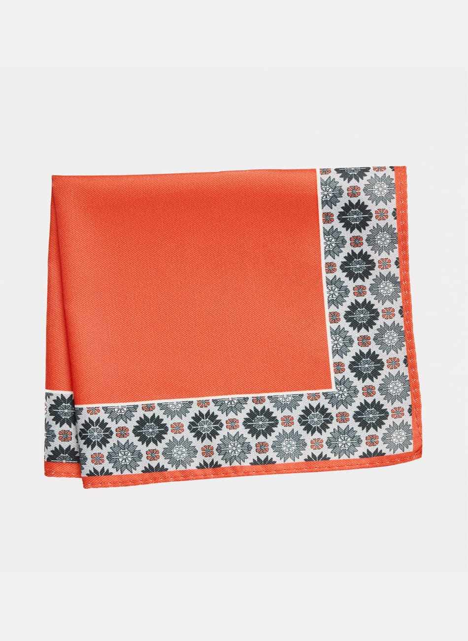 CIRCLES TIE