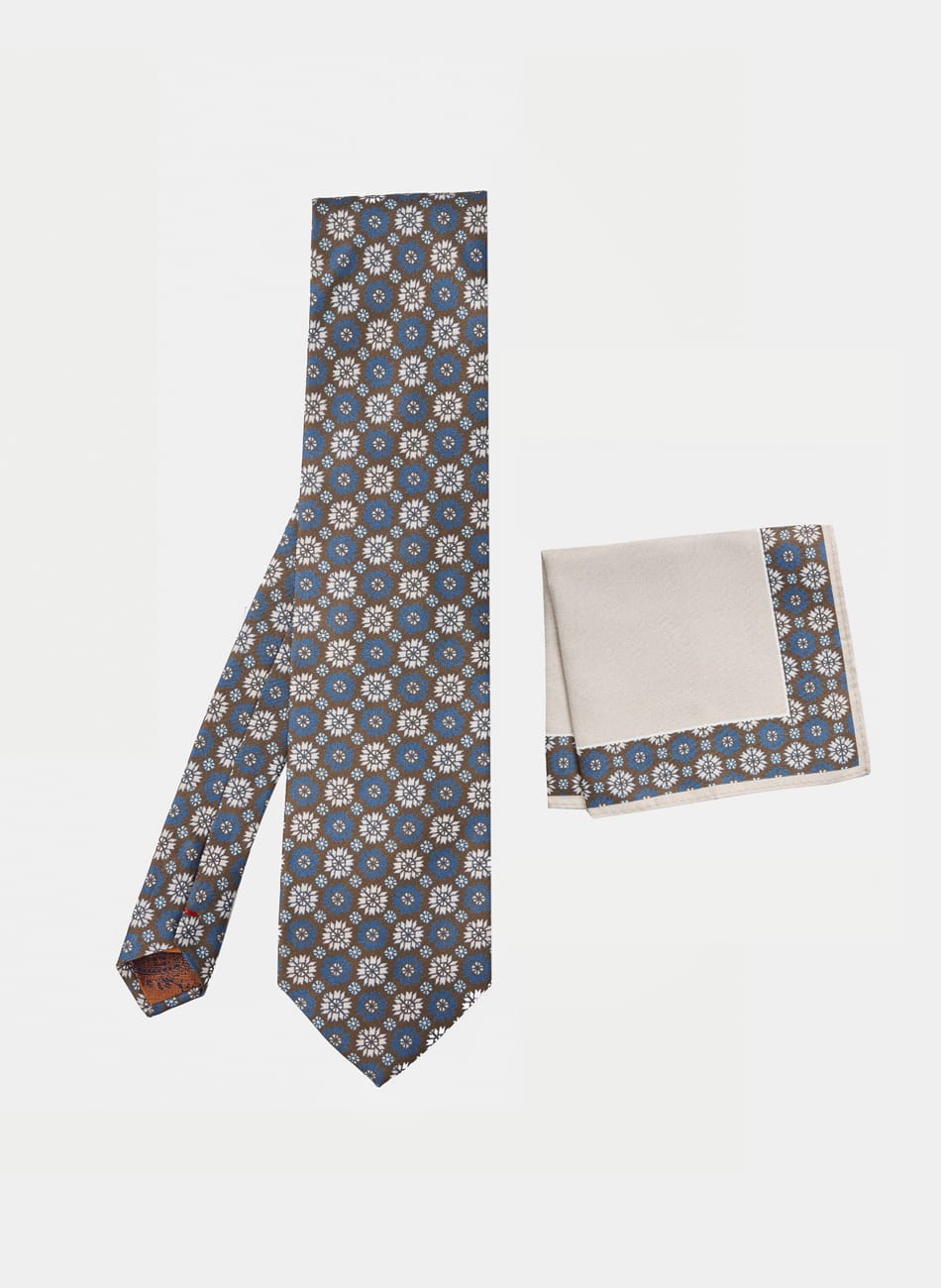 CIRCLES TIE