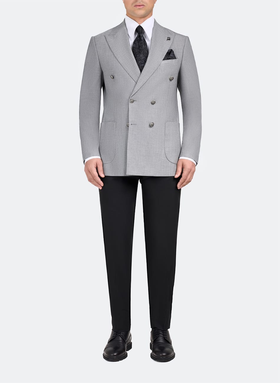 Double breasted Peak Lapel suit