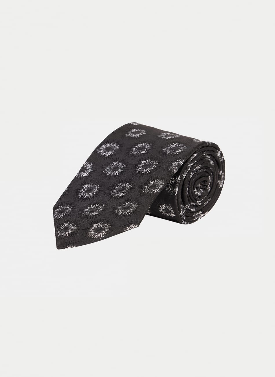 CIRCLES TIE